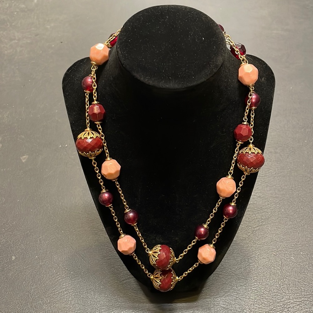 Vintage Maroon and Mauve Bead and Gold Tone Necklace